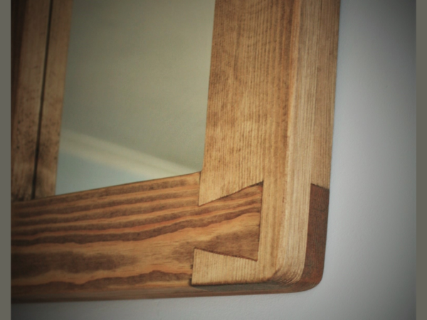small 8 x 10 inch rustic mirror with dovetail detail