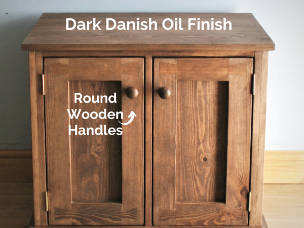 Dark wood and round wooden handles option.